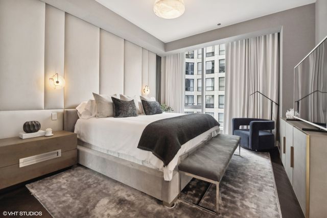 403 N Wabash Avenue 12B, Chicago, IL 60611