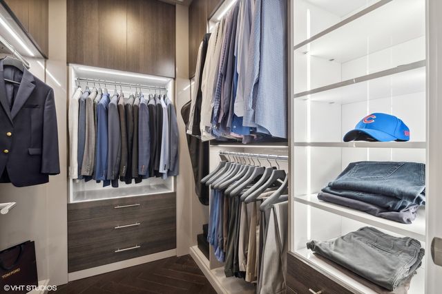 403 N Wabash Avenue 12B, Chicago, IL 60611