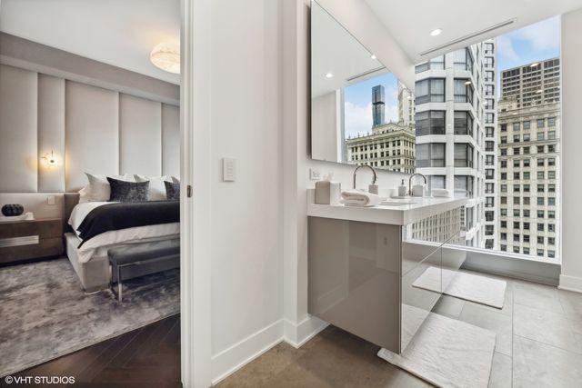 403 N Wabash Avenue 12B, Chicago, IL 60611