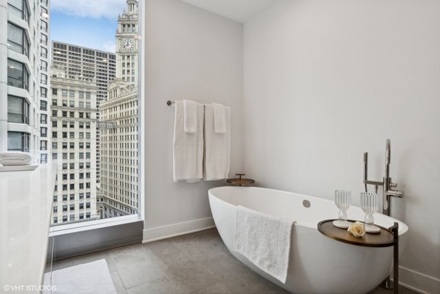 403 N Wabash Avenue 12B, Chicago, IL 60611
