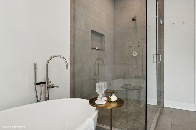 403 N Wabash Avenue 12B, Chicago, IL 60611