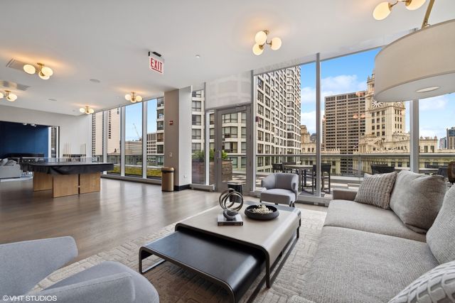 403 N Wabash Avenue 12B, Chicago, IL 60611