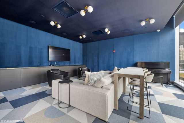 403 N Wabash Avenue 12B, Chicago, IL 60611