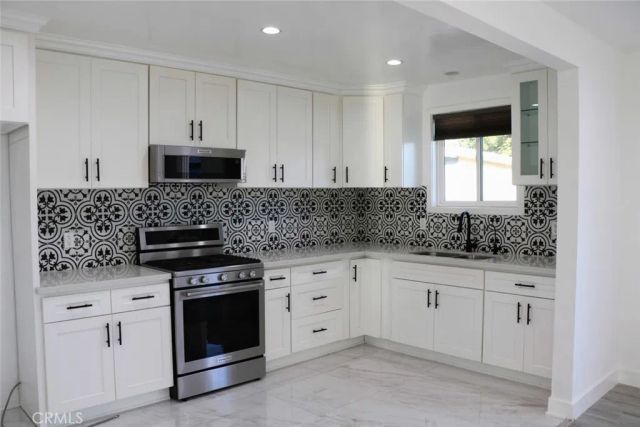 13986 Aztec Street, Sylmar, CA 91342
