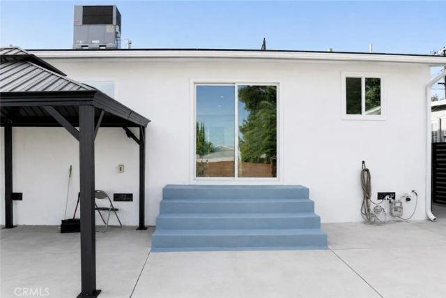 13986 Aztec Street, Sylmar, CA 91342