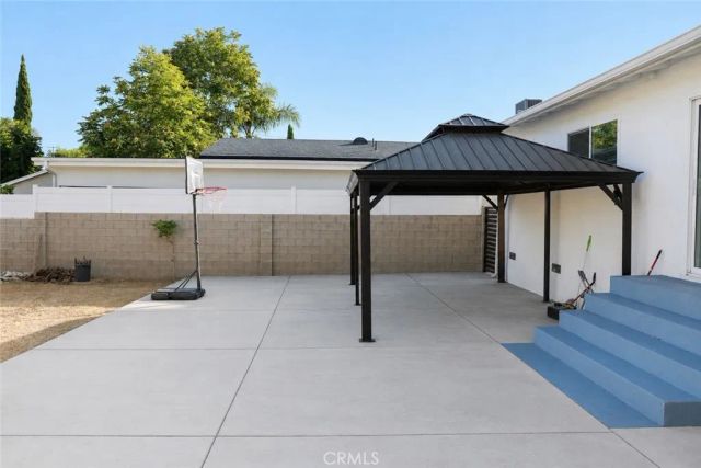 13986 Aztec Street, Sylmar, CA 91342