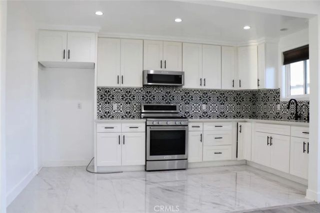 13986 Aztec Street, Sylmar, CA 91342