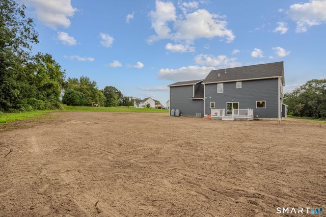 2 Farm Meadow Road, East Lyme, CT 06333
