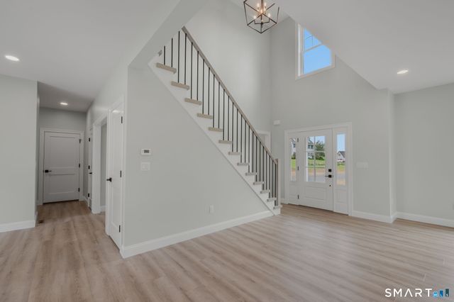 2 Farm Meadow Road, East Lyme, CT 06333