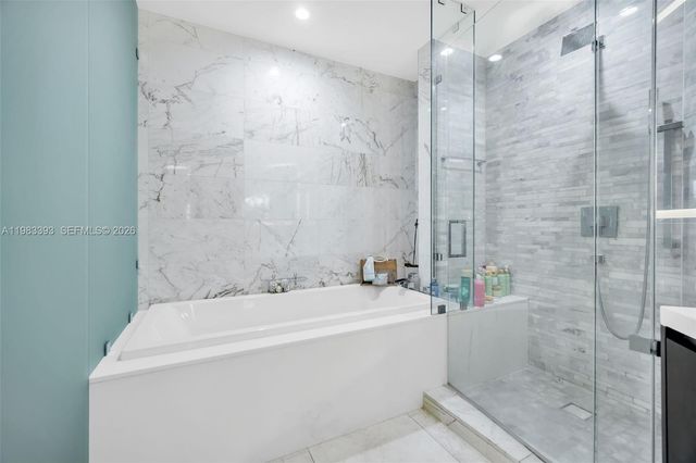 851 NE 1st Ave 806, Miami, FL 33132