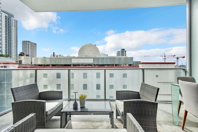 851 NE 1st Ave 806, Miami, FL 33132