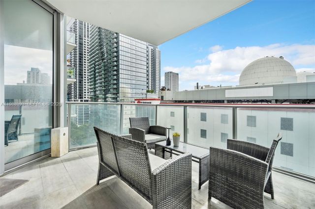 851 NE 1st Ave 806, Miami, FL 33132