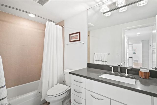 240 Seaview CT 211, Marco Island, FL 34145