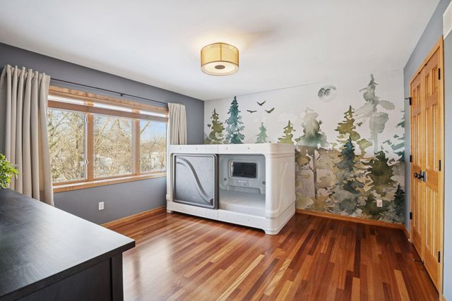 5600 Parkwood Lane, Edina, MN 55436