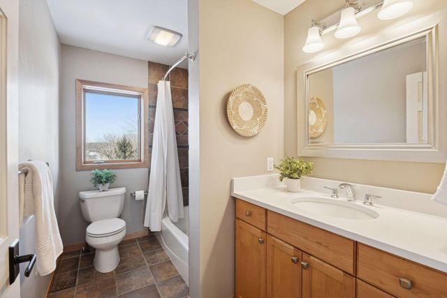 5600 Parkwood Lane, Edina, MN 55436