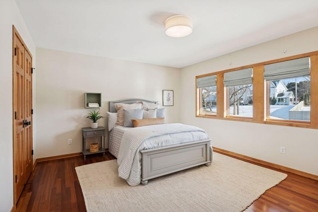 5600 Parkwood Lane, Edina, MN 55436