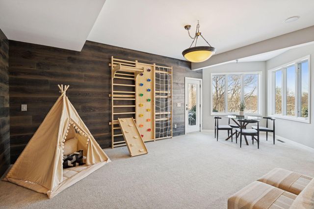 5600 Parkwood Lane, Edina, MN 55436