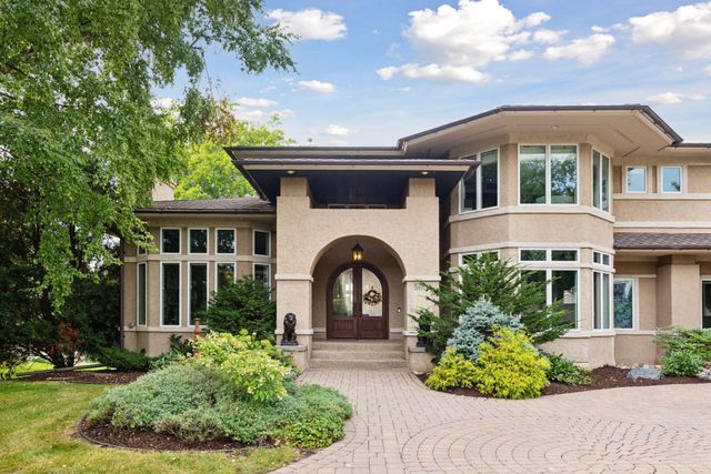 5600 Parkwood Lane, Edina, MN 55436
