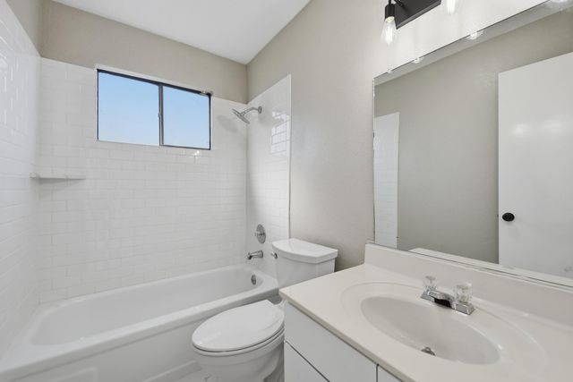 11502 Bellerive Drive, Houston, TX 77072