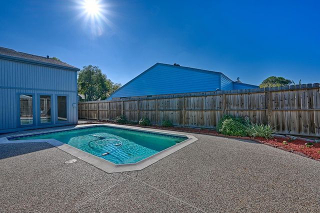 11502 Bellerive Drive, Houston, TX 77072