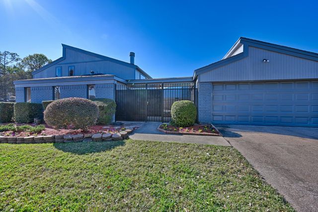 11502 Bellerive Drive, Houston, TX 77072