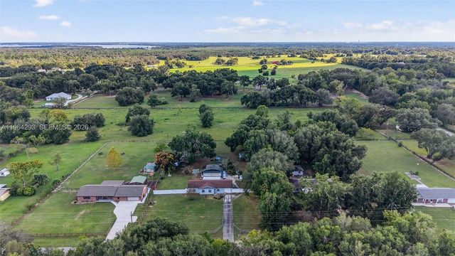 3536 Eagles Nest Road, Fruitland Park, FL 34731