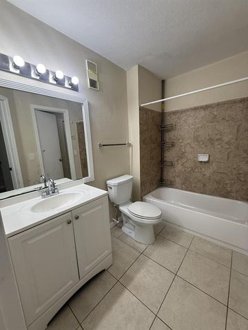 3390 Pinewalk Drive N 1012, Margate, FL 33063