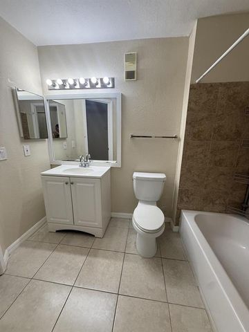 3390 Pinewalk Drive N 1012, Margate, FL 33063