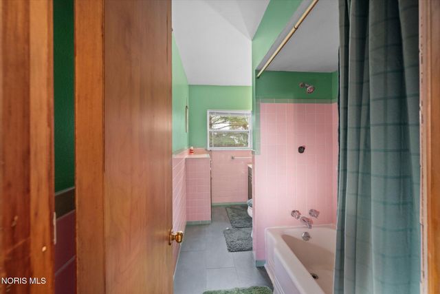 1313 Stanwix Drive, Toledo, OH 43614