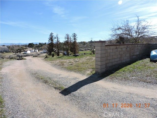 5480 Sunnyslope Road, Phelan, CA 92371