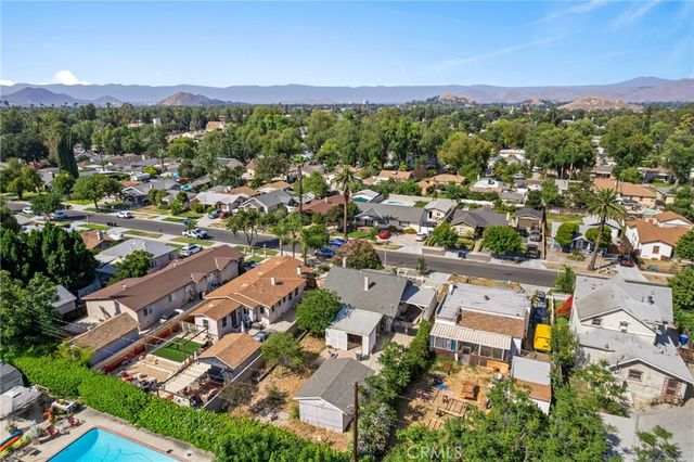 3658 Hoover, Riverside, CA 92504