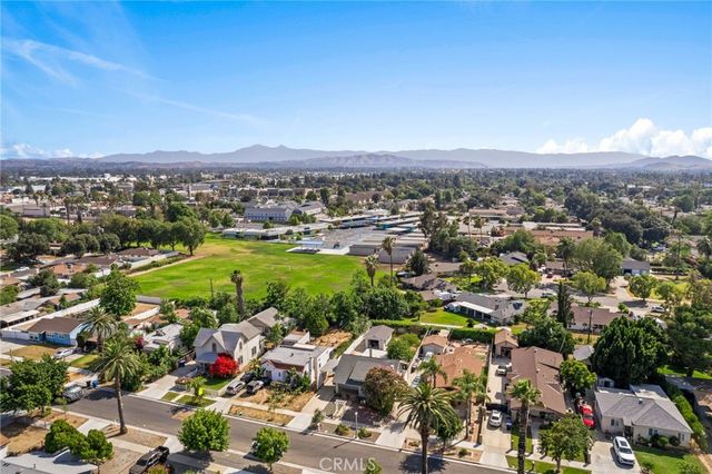 3658 Hoover, Riverside, CA 92504