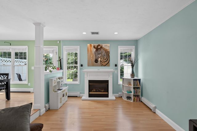 7 Sycamore Dr 7, Middleboro, MA 02346