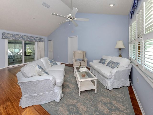 264 LAUREL HOLLOW DRIVE 31, Nokomis, FL 34275