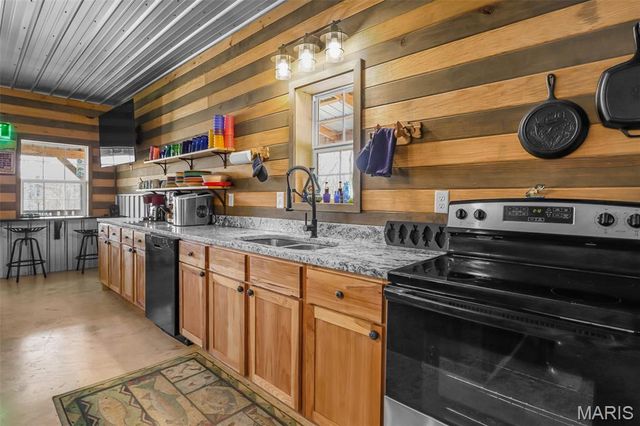 35 Cozart Cove, Greenville, MO 63944