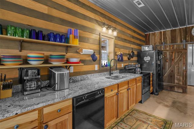 35 Cozart Cove, Greenville, MO 63944