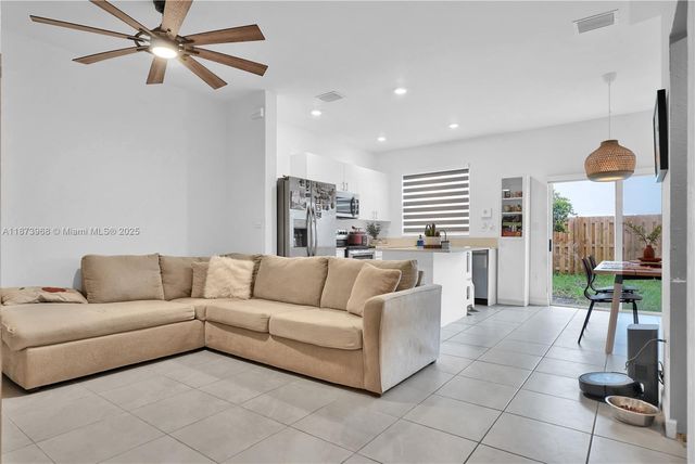 16312 SW 291st St, Homestead, FL 33033