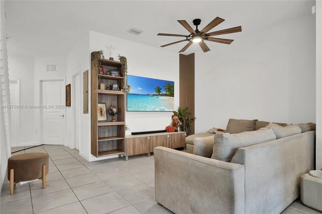 16312 SW 291st St, Homestead, FL 33033