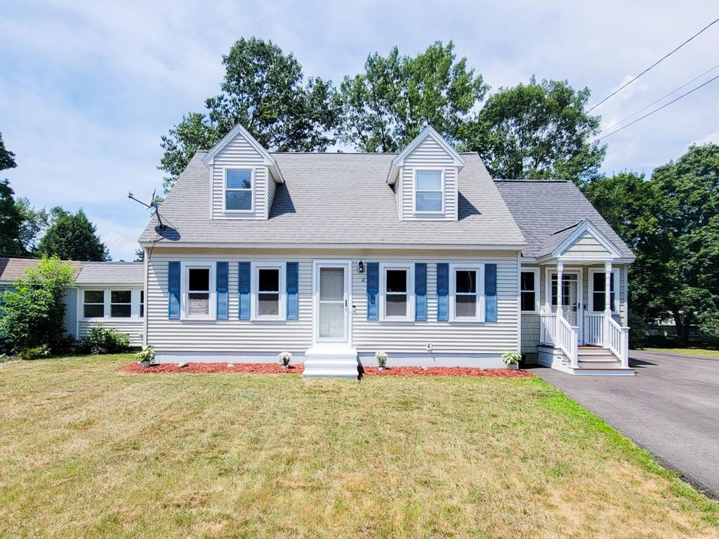 12 Linden Street, Hudson, NH 03051