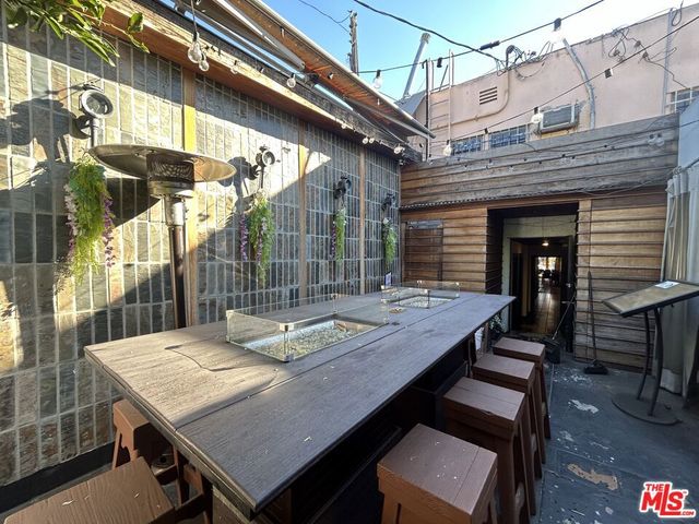 7455 Melrose Avenue, Los Angeles, CA 90046