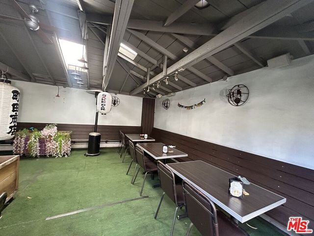 7455 Melrose Avenue, Los Angeles, CA 90046