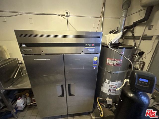 7455 Melrose Avenue, Los Angeles, CA 90046