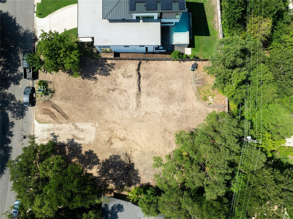 1902 Westridge DR, Austin, TX 78704
