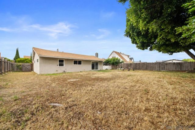 265 Los Reyes Dr., San Diego, CA 92114