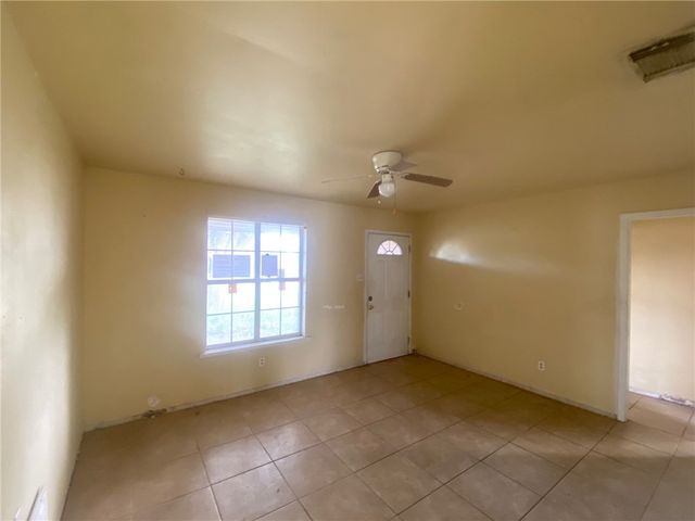4925 Waterfall St, Corpus Christi, TX 78416