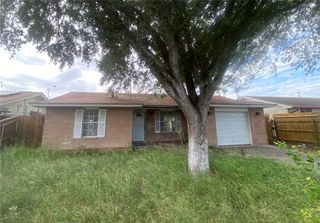 4925 Waterfall St, Corpus Christi, TX 78416