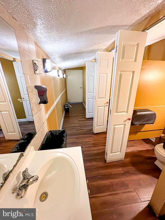 7100 SOLLERS POINT ROAD, Dundalk, MD 21222