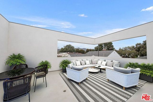 15322 De Pauw Street, Pacific Palisades, CA 90272