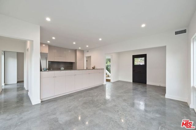 15322 De Pauw Street, Pacific Palisades, CA 90272