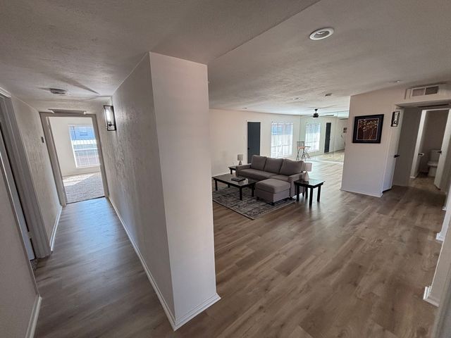 10530 Stone Canyon Road 208, Dallas, TX 75230